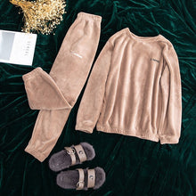 Load image into Gallery viewer, Autumn and Winter Flannel Women Pyjamas Sets Sleepwear Home Clothing Thick Warm Coral Velvet Female Nightgown Suit Pijama