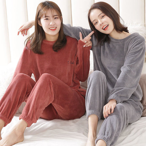 Autumn and Winter Flannel Women Pyjamas Sets Sleepwear Home Clothing Thick Warm Coral Velvet Female Nightgown Suit Pijama